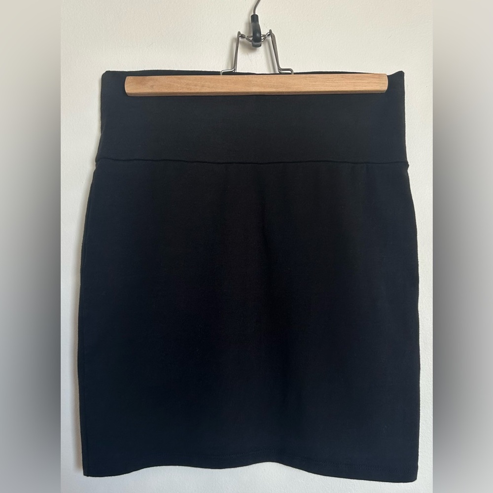 Charlotte Russe | Black Stretch Bodycon Pencil Skirt Size Medium